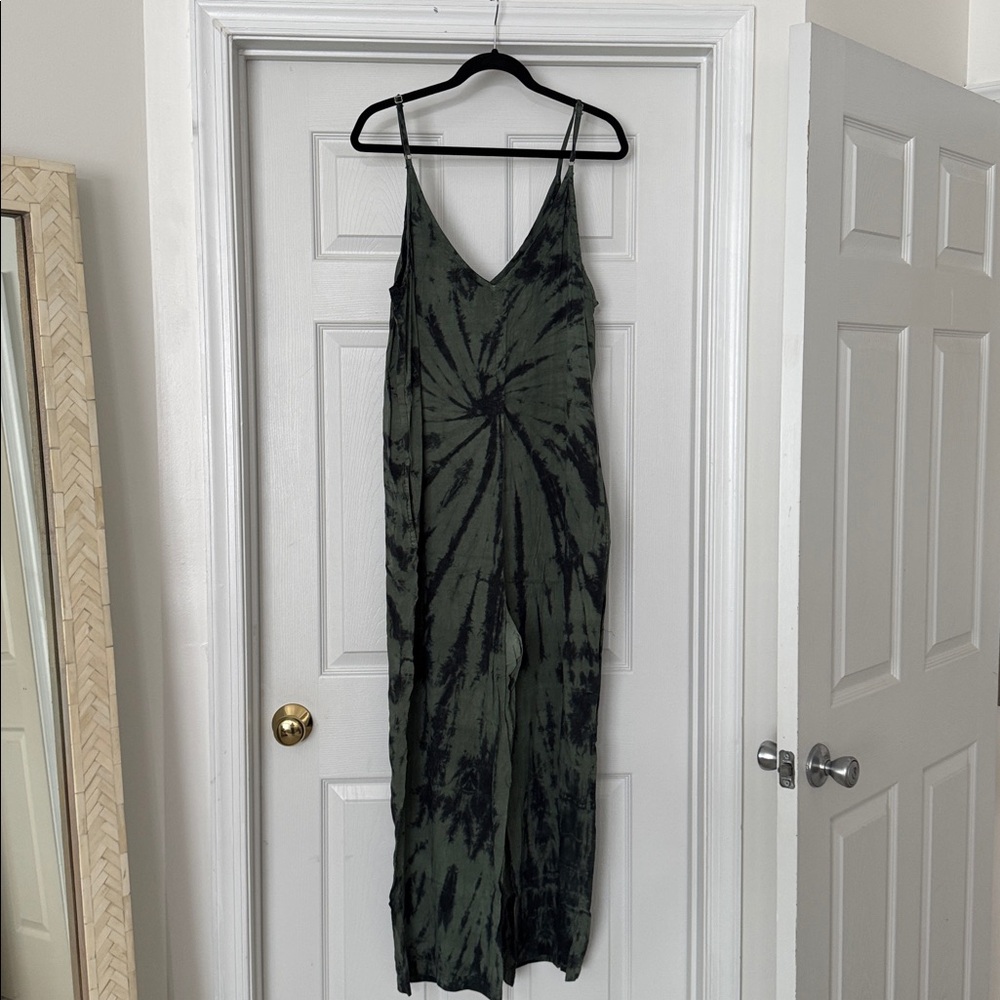 Anthropologie Cloth and Stone Tie Dye Jumpsuit - Picture 5 of 6